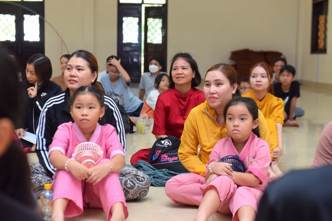 Training class for children's educational skills and cognitive orientation for parents