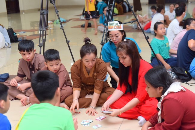 Training class for children's educational skills and cognitive orientation for parents