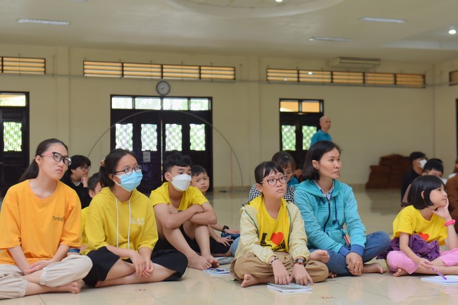 Training class for children's educational skills and cognitive orientation for parents