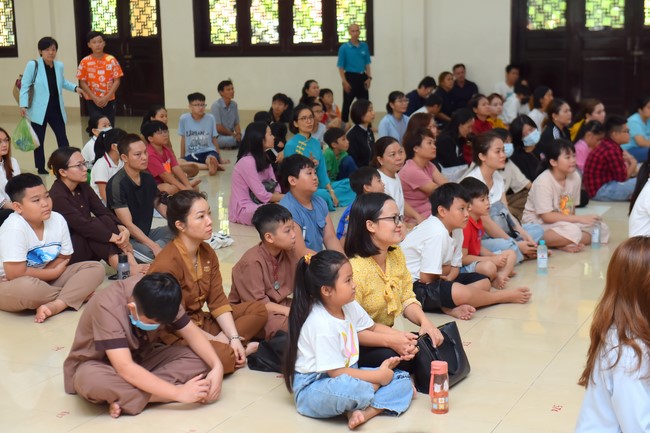 Training class for children's educational skills and cognitive orientation for parents