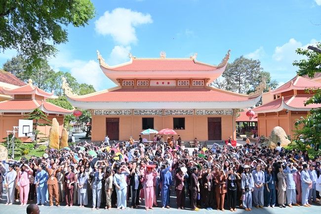 Opening the Summer Retreat 2023