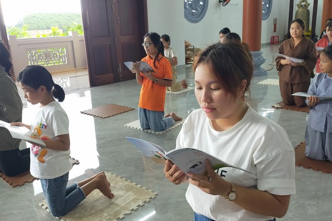 One-day Retreat for Teenager at Dang Phap Pagoda, Binh Phuoc