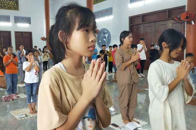 One-day Retreat for Teenager at Dang Phap Pagoda, Binh Phuoc