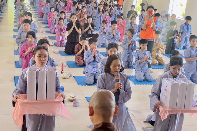 Summer Retreat for children in 2023 at Dong Cao pagoda, Thanh Hoa