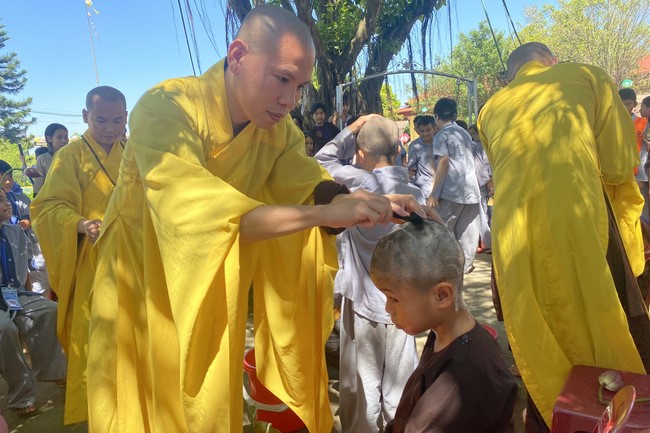 Summer Retreat for children in 2023 at Dong Cao pagoda, Thanh Hoa