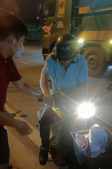 Giving box-lunch portions on occasion the Summer Retreat 2023