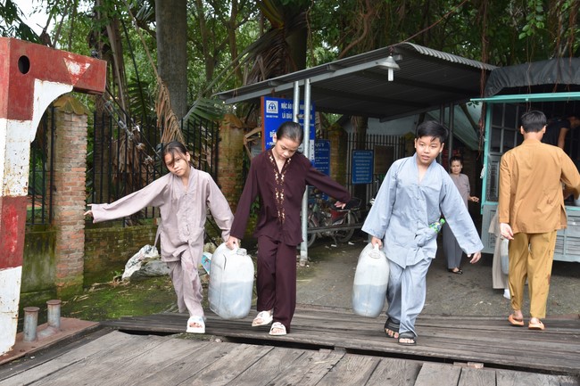 Releasing creatures on the Rain Retreat time