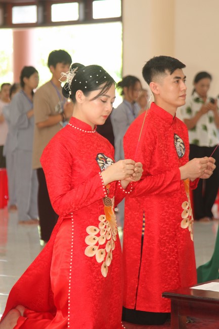 The Wedding Ceremony at Giai Lam pagoda, Ha Tinh