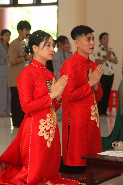 The Wedding Ceremony at Giai Lam pagoda, Ha Tinh