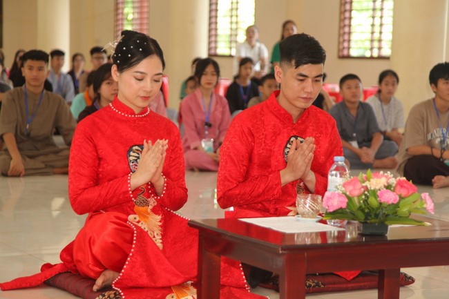The Wedding Ceremony at Giai Lam pagoda, Ha Tinh