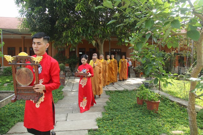 The Wedding Ceremony at Giai Lam pagoda, Ha Tinh