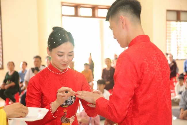 The Wedding Ceremony at Giai Lam pagoda, Ha Tinh