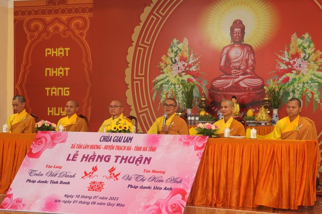 The Wedding Ceremony at Giai Lam pagoda, Ha Tinh