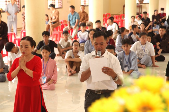 The Wedding Ceremony at Giai Lam pagoda, Ha Tinh