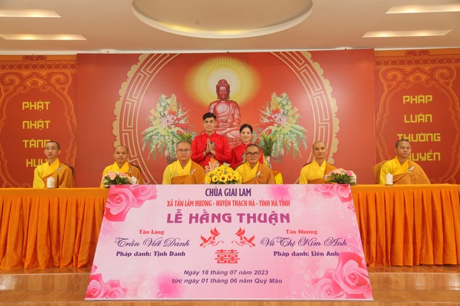 The Wedding Ceremony at Giai Lam pagoda, Ha Tinh
