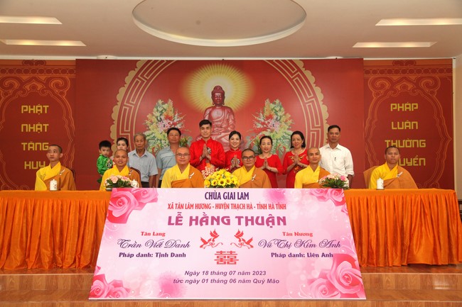 The Wedding Ceremony at Giai Lam pagoda, Ha Tinh