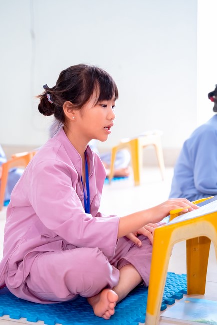 The 1st Retreat The path leading to right direction at Dong Cao Pagoda, Thanh Hoa
