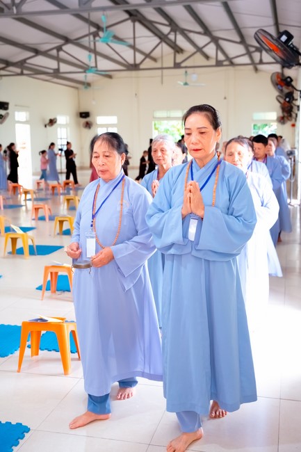 The 1st Retreat The path leading to right direction at Dong Cao Pagoda, Thanh Hoa