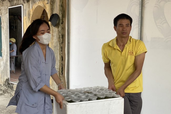 The 1st Retreat The path leading to right direction at Dong Cao Pagoda, Thanh Hoa