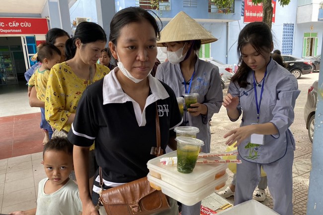The 1st Retreat The path leading to right direction at Dong Cao Pagoda, Thanh Hoa