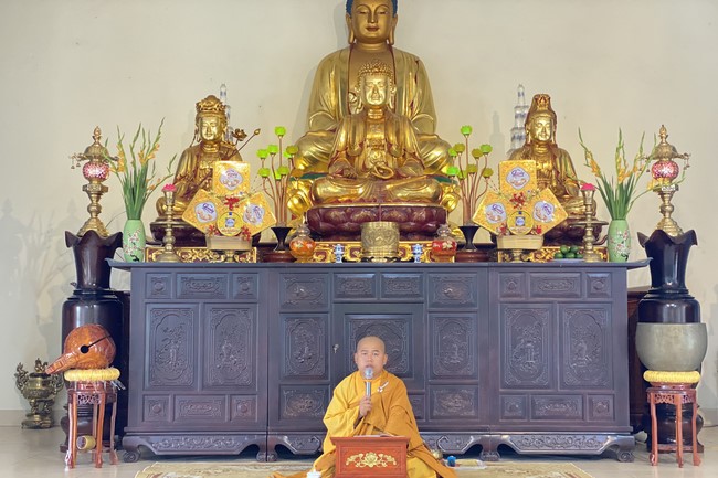 The 1st Retreat The path leading to right direction at Dong Cao Pagoda, Thanh Hoa