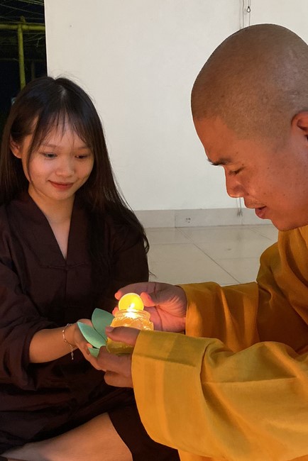 The 1st Retreat The path leading to right direction at Dong Cao Pagoda, Thanh Hoa