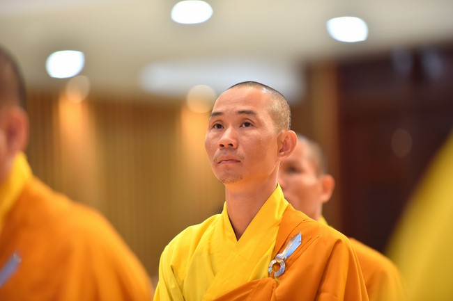 Permanent Director Board of Vietnam Buddhist Sangha visit Hoang Phap Pagoda
