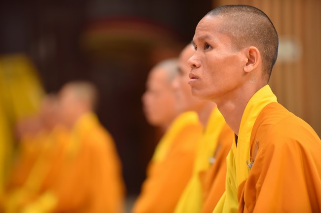 Permanent Director Board of Vietnam Buddhist Sangha visit Hoang Phap Pagoda