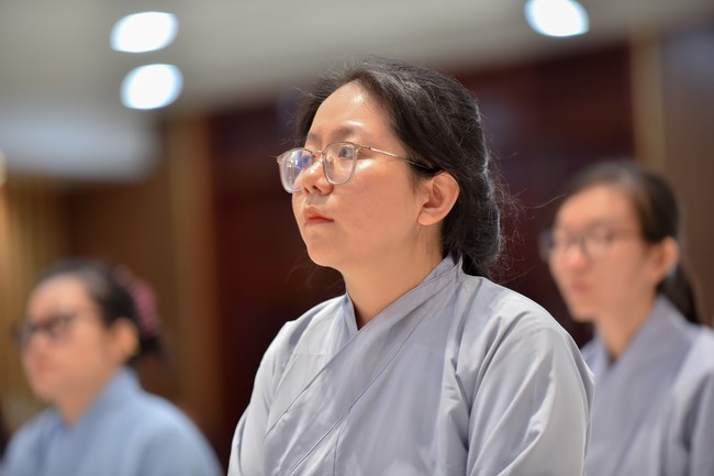 Permanent Director Board of Vietnam Buddhist Sangha visit Hoang Phap Pagoda