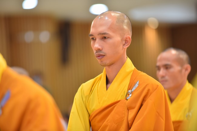 Permanent Director Board of Vietnam Buddhist Sangha visit Hoang Phap Pagoda