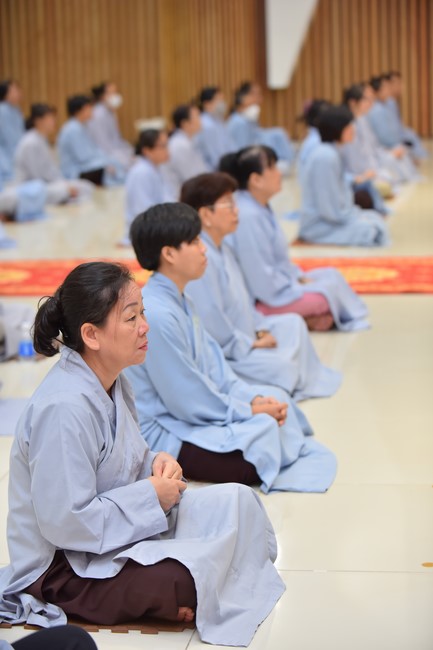 Permanent Director Board of Vietnam Buddhist Sangha visit Hoang Phap Pagoda