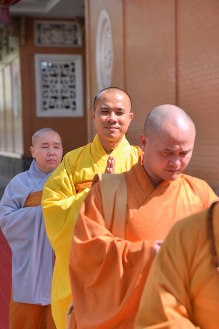 Permanent Director Board of Vietnam Buddhist Sangha visit Hoang Phap Pagoda