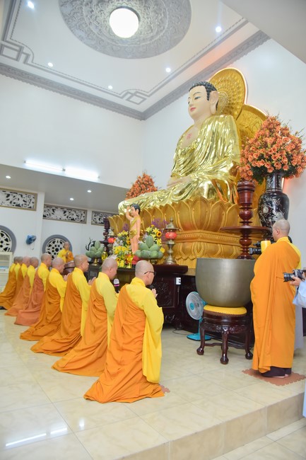 The Ordination Ceremony on June 10th, Year of the Cat