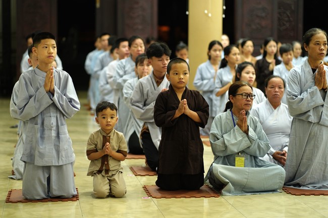 The Ordination Ceremony on June 10th, Year of the Cat