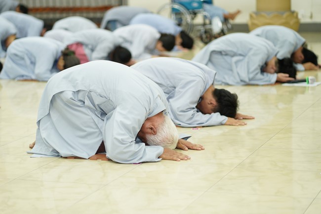 The Ordination Ceremony on June 10th, Year of the Cat