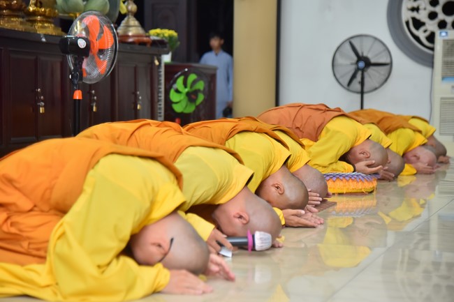 The Ordination Ceremony on June 10th, Year of the Cat
