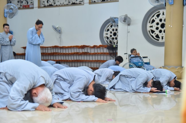 The Ordination Ceremony on June 10th, Year of the Cat