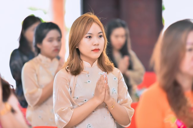 Wedding Ceremony at the pagoda