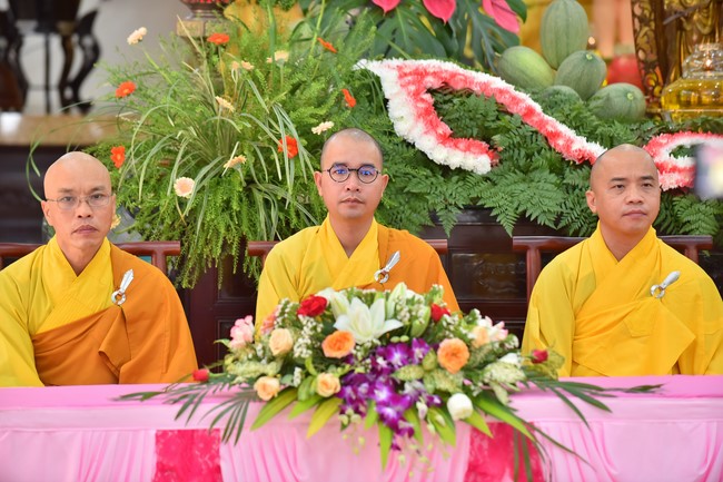 Wedding Ceremony at the pagoda