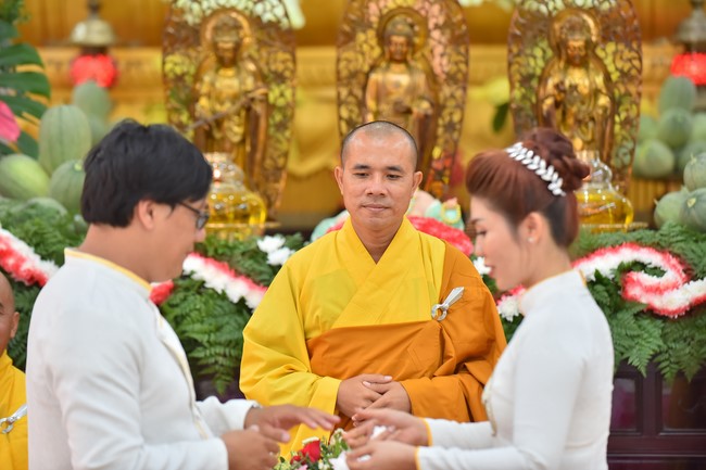 Wedding Ceremony at the pagoda