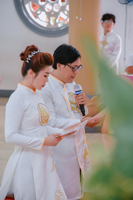Wedding Ceremony at the pagoda