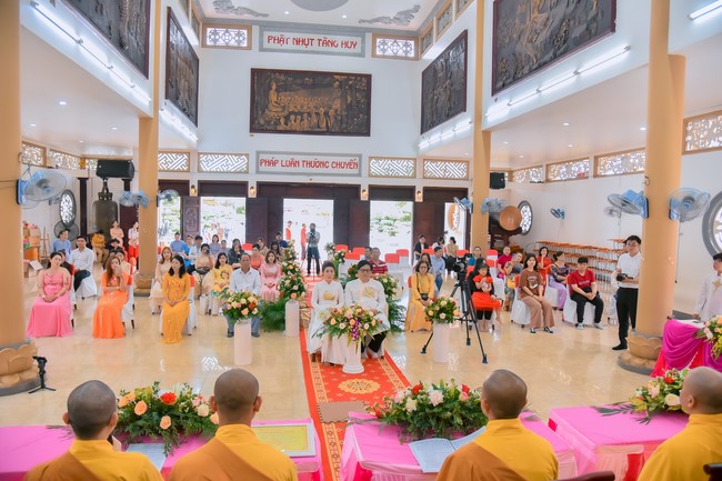 Wedding Ceremony at the pagoda