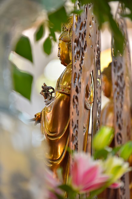 Wedding Ceremony at the pagoda