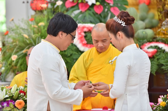 Wedding Ceremony at the pagoda