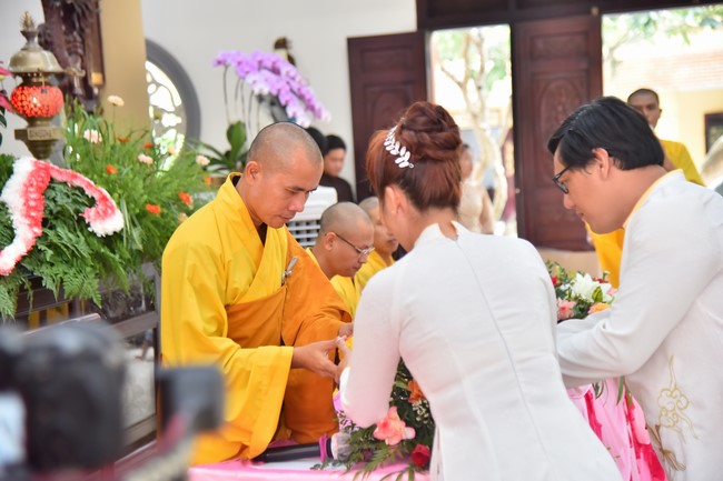 Wedding Ceremony at the pagoda