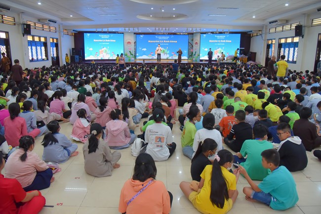 The 44th Kid Playground