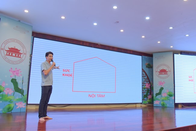 The 44th Kid Playground