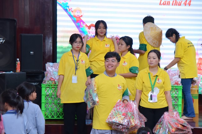 The 44th Kid Playground