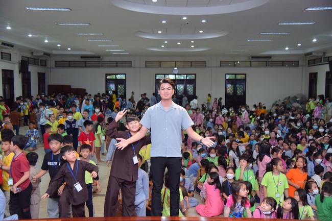 The 44th Kid Playground