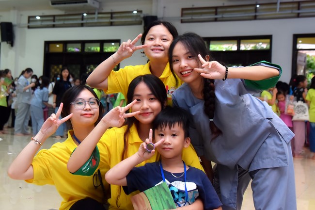 The 44th Kid Playground